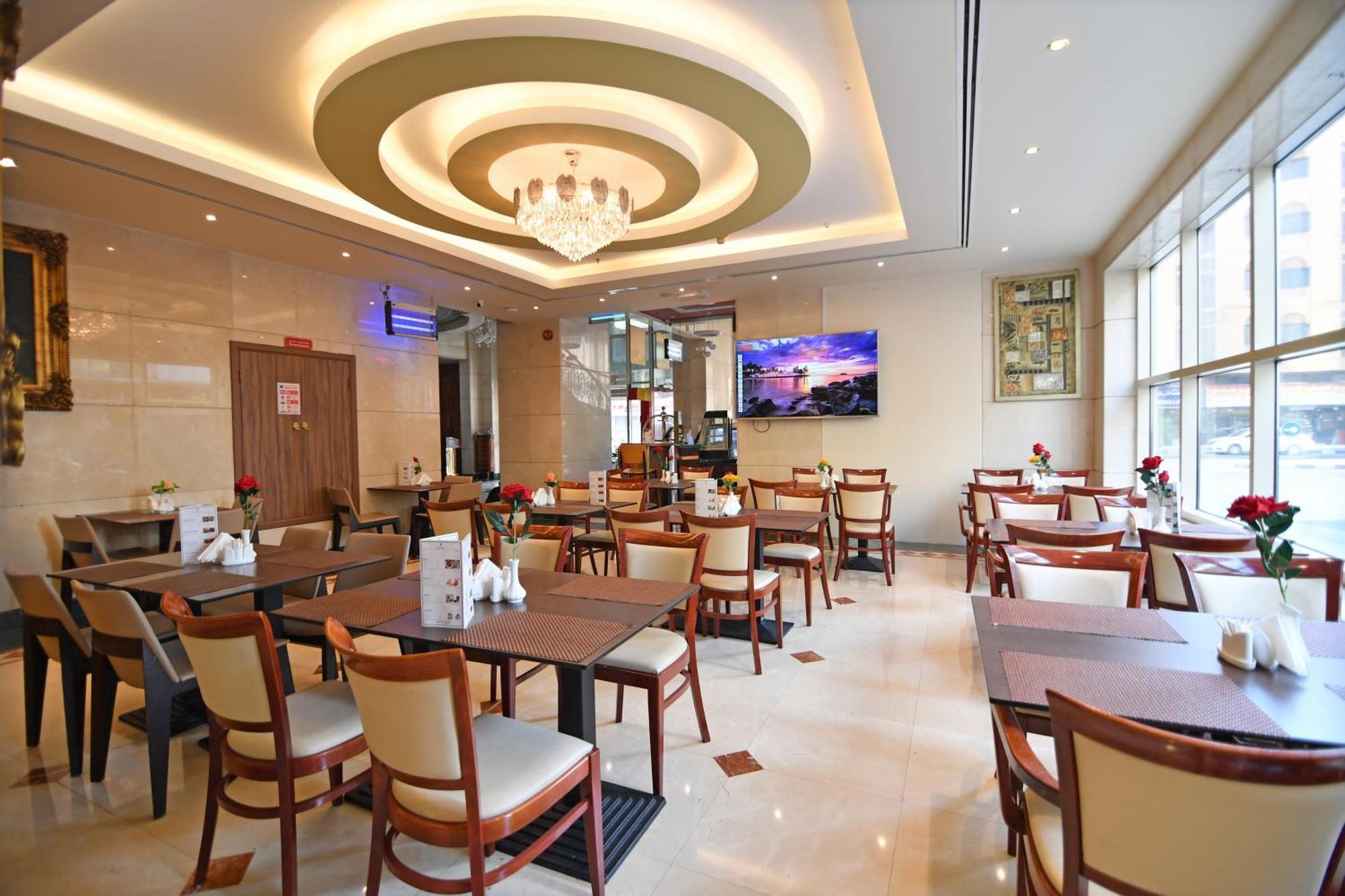 Hotel Nejoum Al Emarat Schardscha Exterior foto