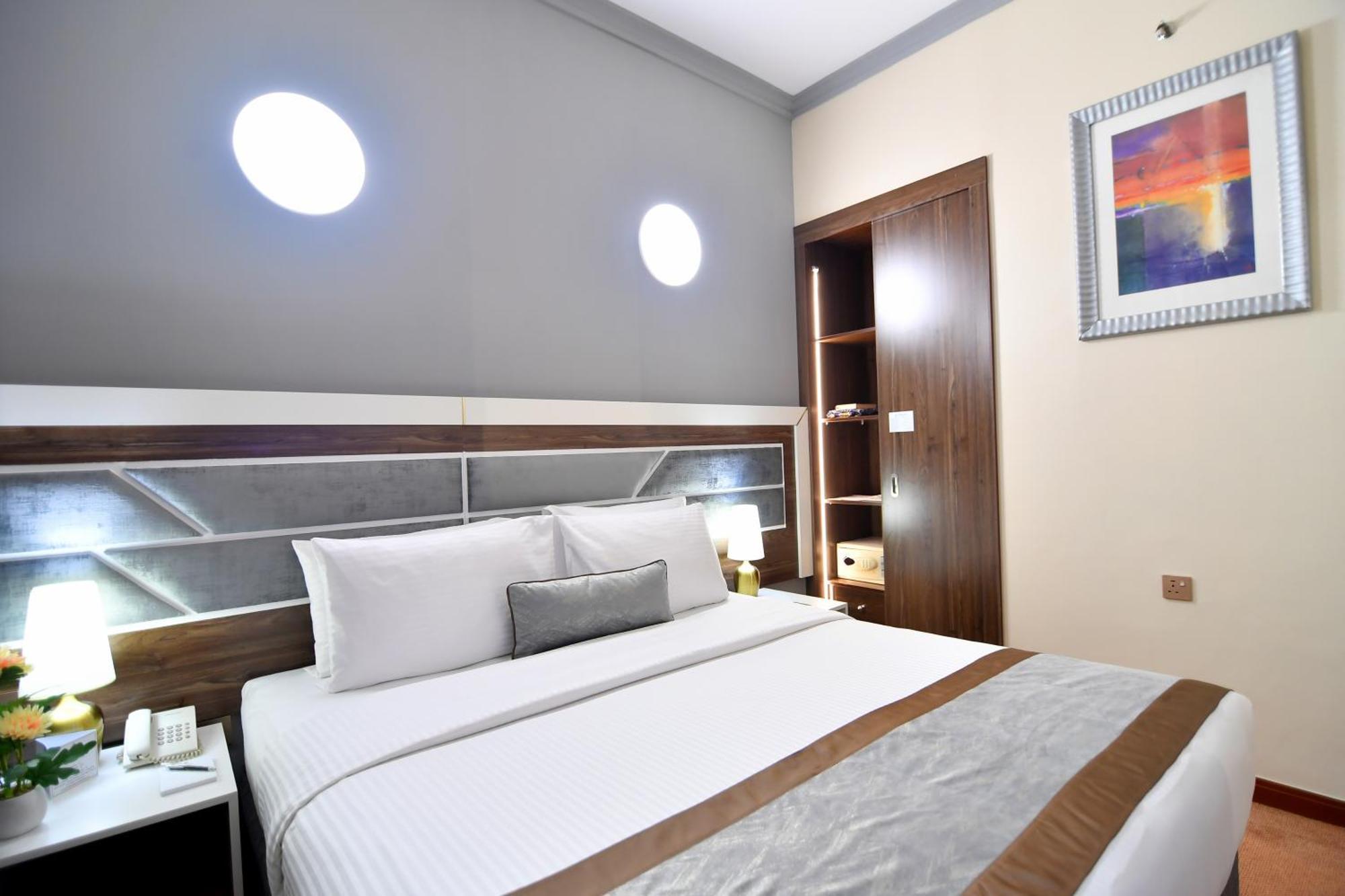 Hotel Nejoum Al Emarat Schardscha Exterior foto